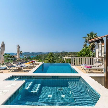 Villa La Vagabonda Орашац Экстерьер фото